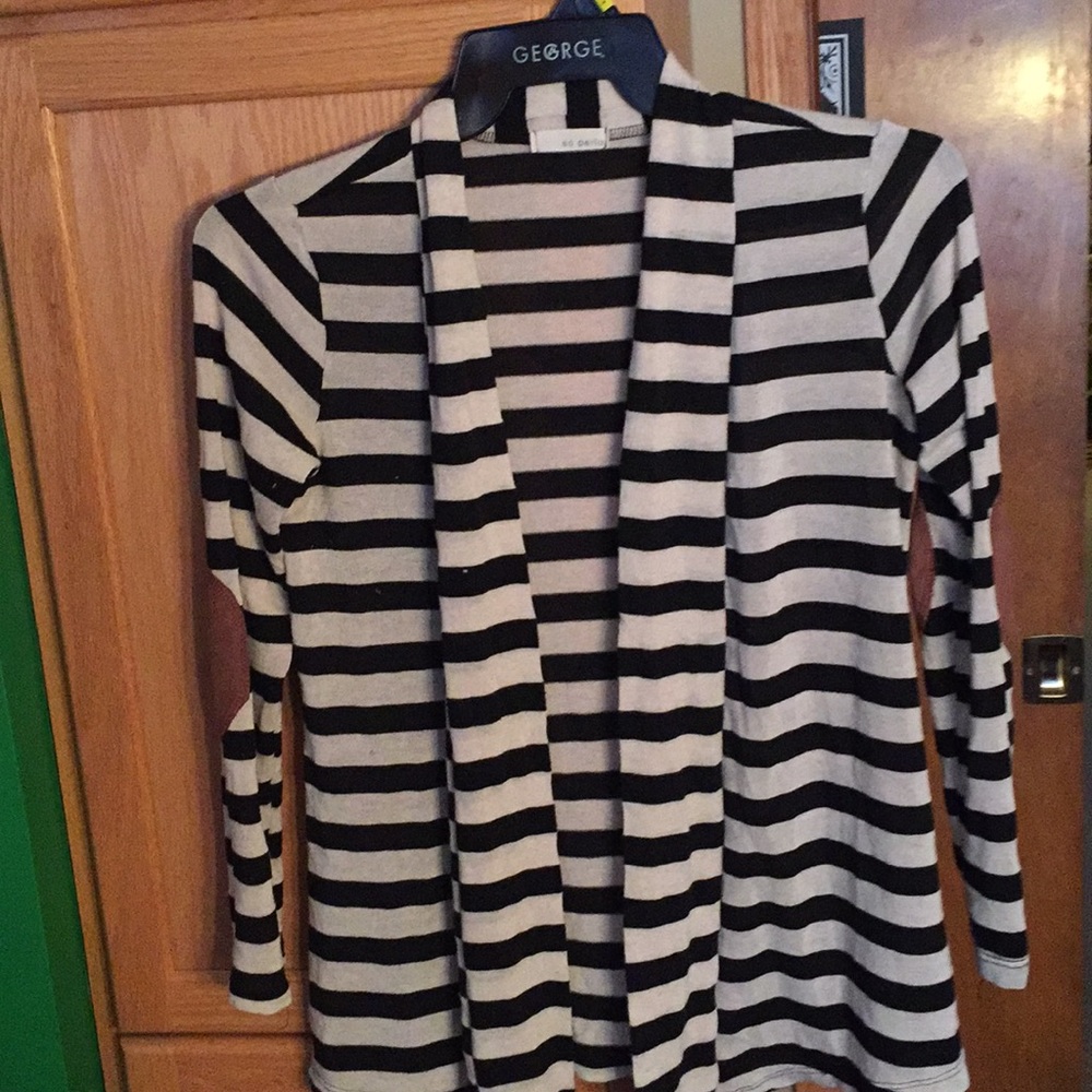 Open swing cardigan